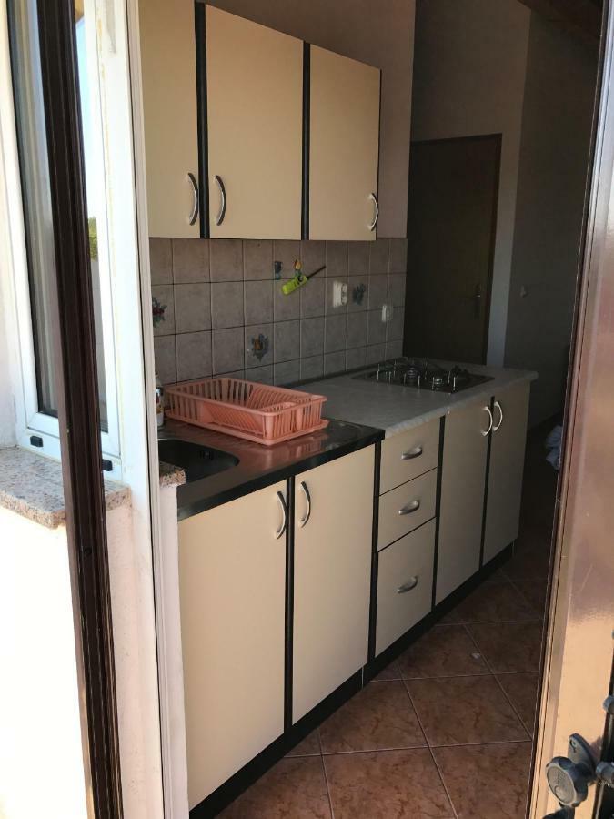 Apartments Bodi Ровин Екстериор снимка